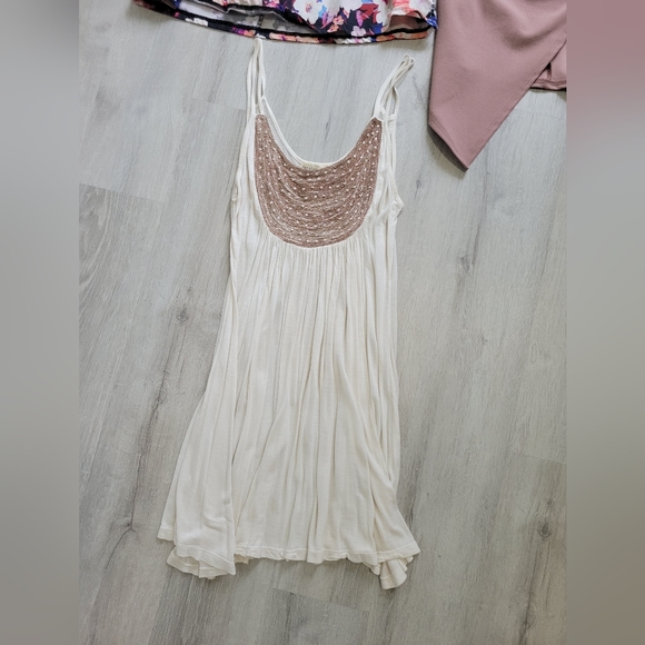 DRESS BUNDLE - Picture 3 of 5